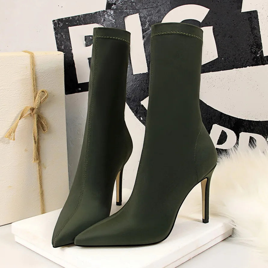 WW | Round socks soft heels