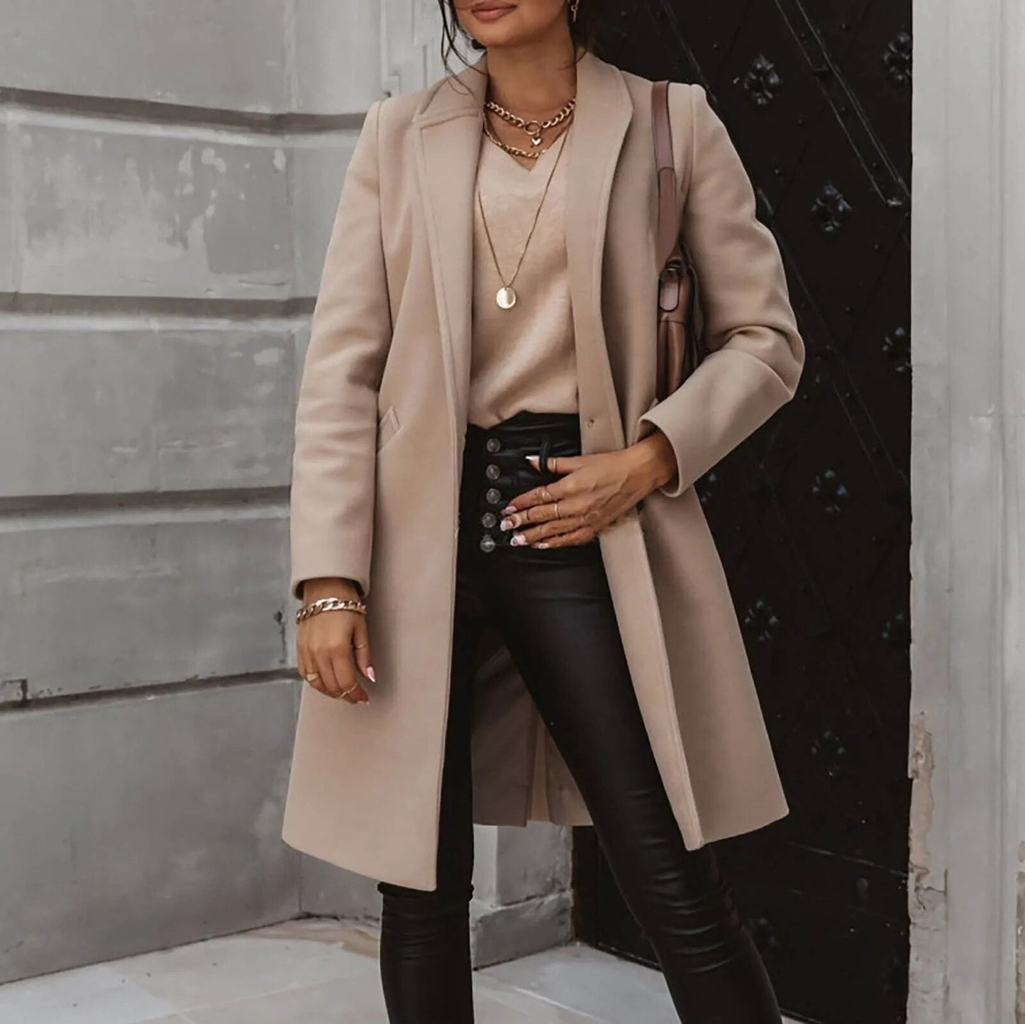 WW | Coat - Wool Blend - Tailored Fit - Button Closure - Classic Design