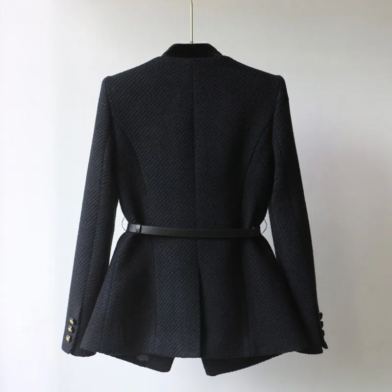 WW | Wool Coat with Button Fastening