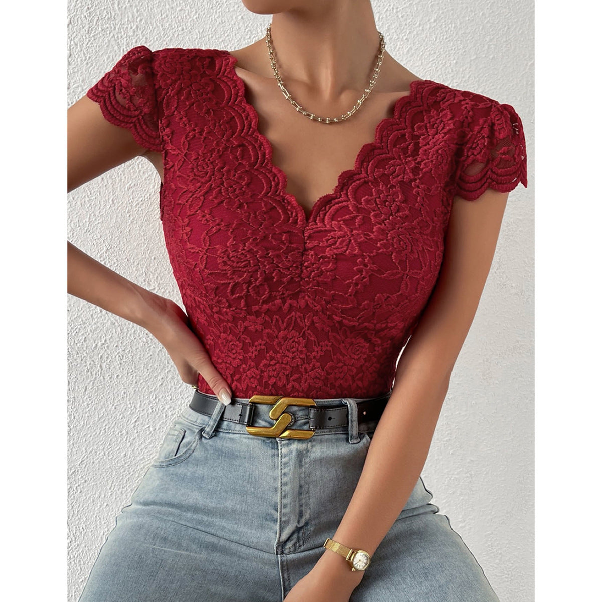 WW | Figurbetonte Kurzarm Bodysuits Mit V-ausschnitt Und Spitze