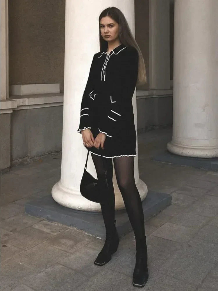 WW | Long-sleeved dress with knitted collar and ruffles