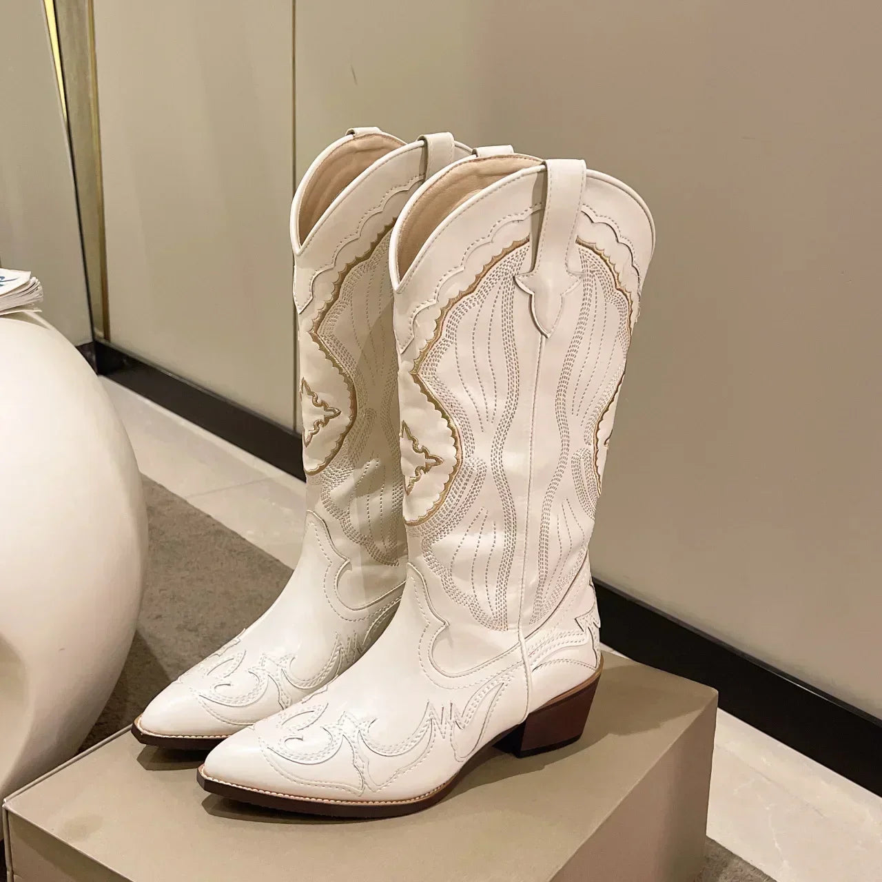 WW | Embroidered Cowboy Boots