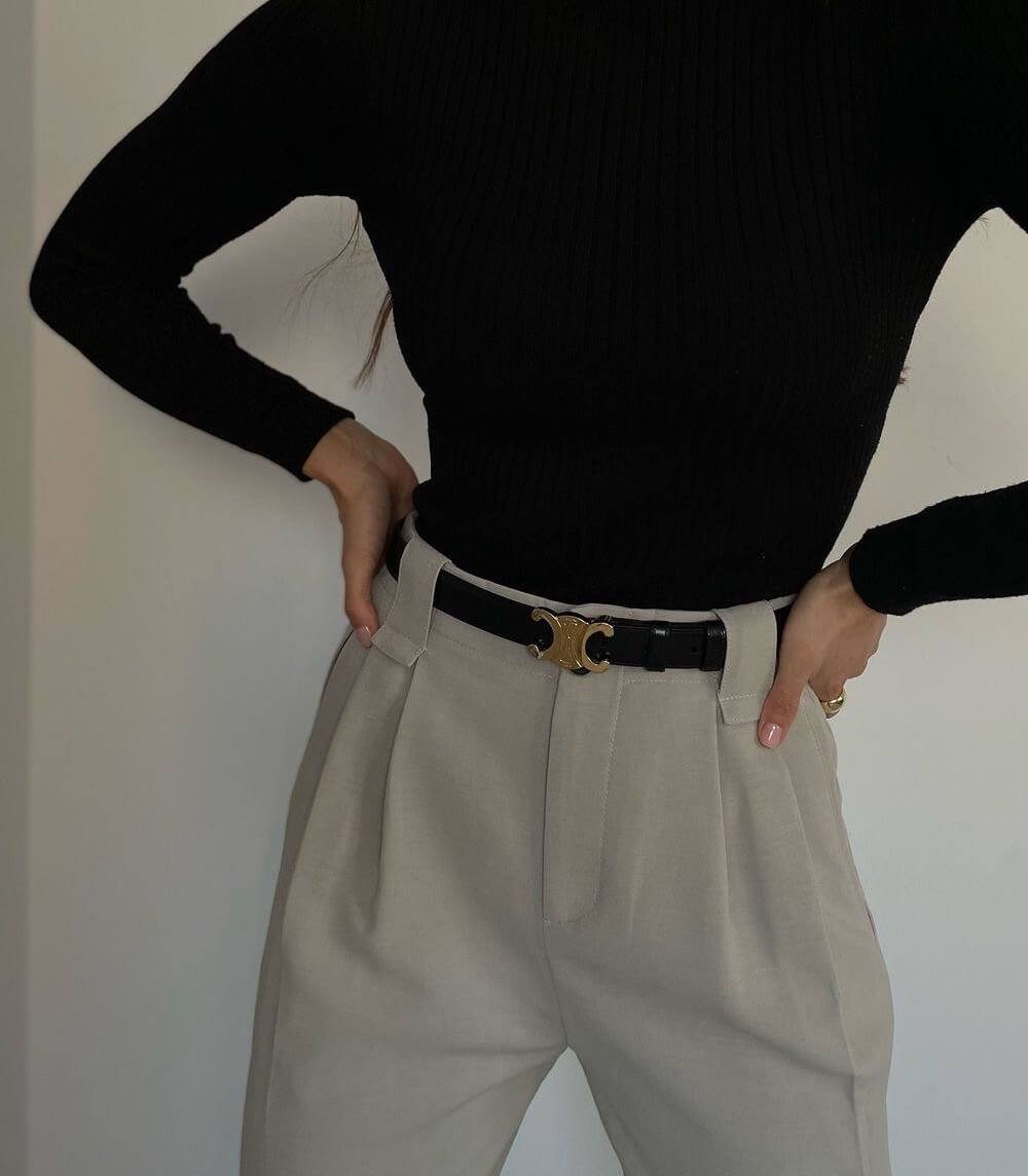 WW - Elegant Women's Belt with Gold Buckle