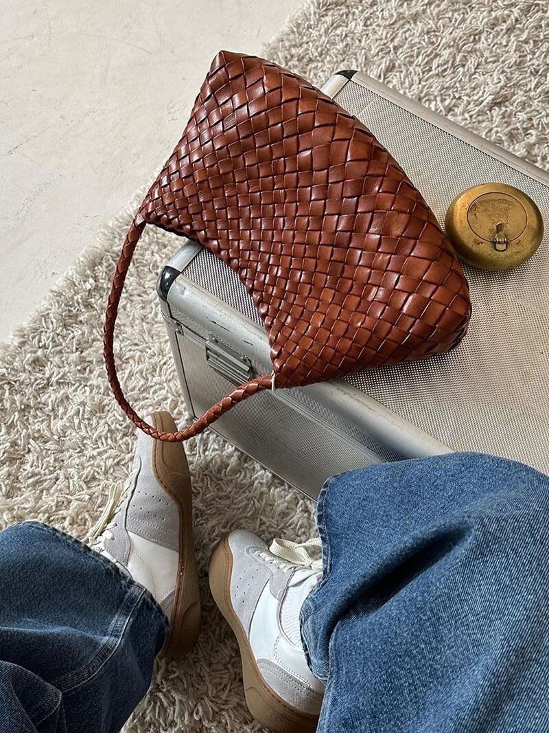 WW | Shoulder Bag With Woven Design