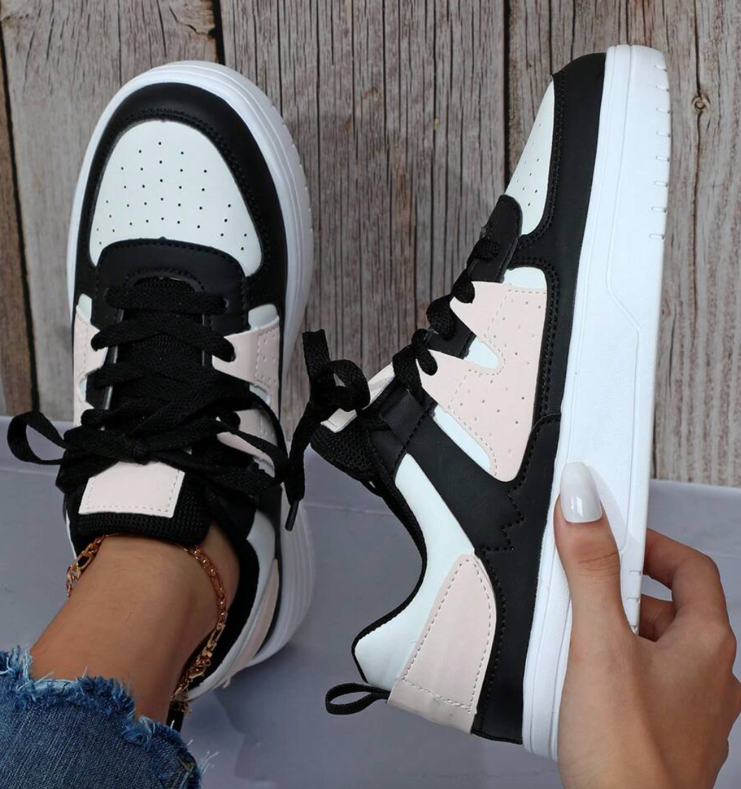 WW | Pastellfarbene Colorblock-Sneaker mit Chunky-Sohle für Frauen