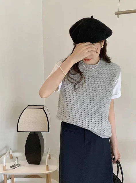 WW | Sleeveless Knitted Jumper for Women