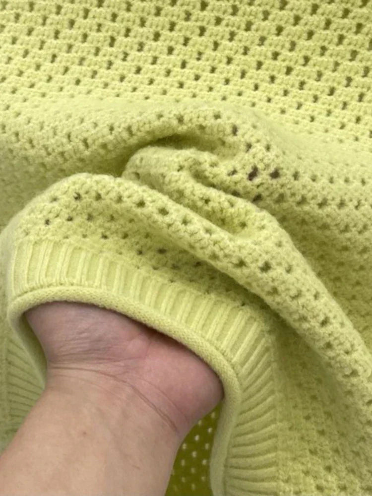 WW | Sleeveless Knitted Jumper for Women