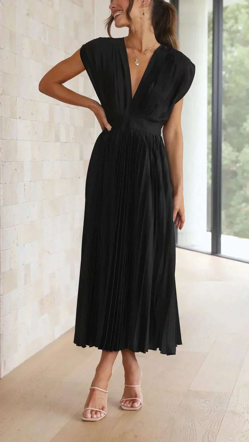 WW | Ärmelloses, Plissiertes Midikleid