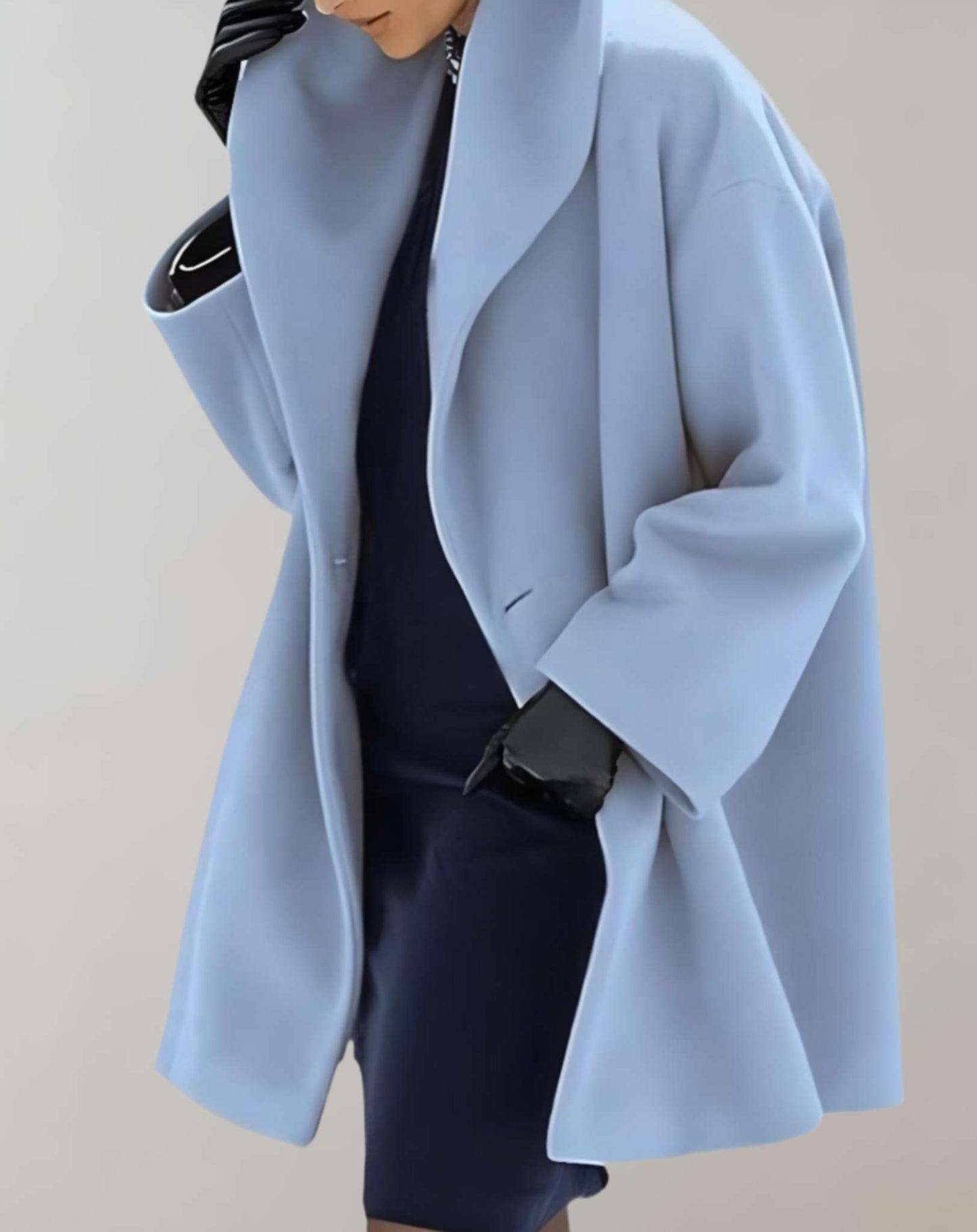 WW | Plain mid-length jacket with hood and a single button