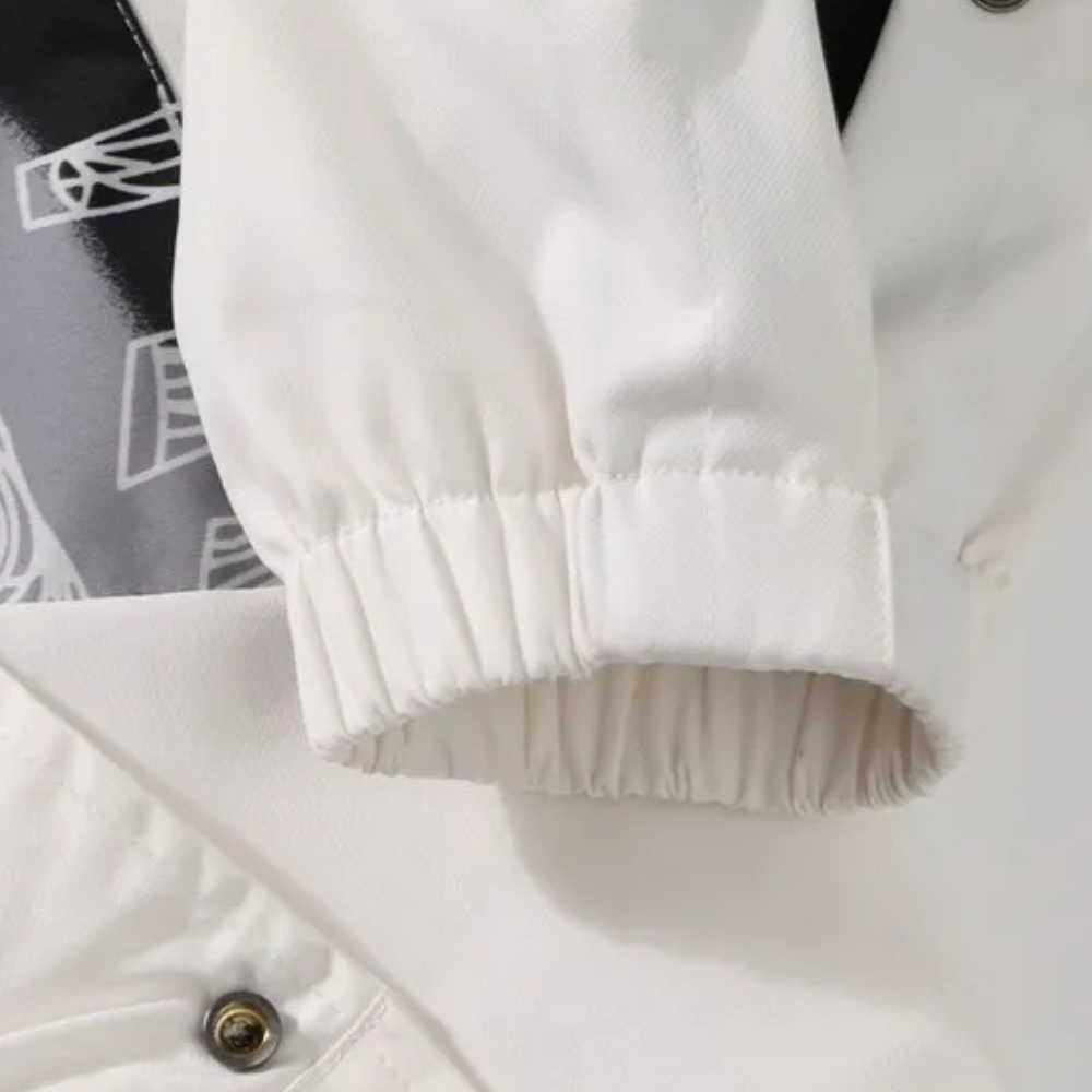 WW | Fashionable Hooded Sweatshirt with Hood