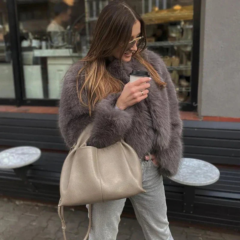 WW | Elegant Plush Faux Fur Coat