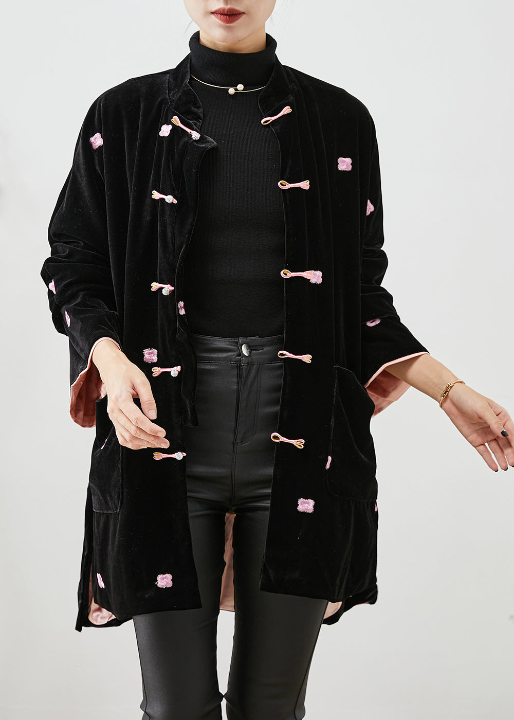 WW | Black embroidered Chinese button silk velour coats winter