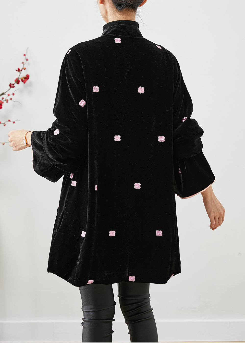 WW | Black embroidered Chinese button silk velour coats winter