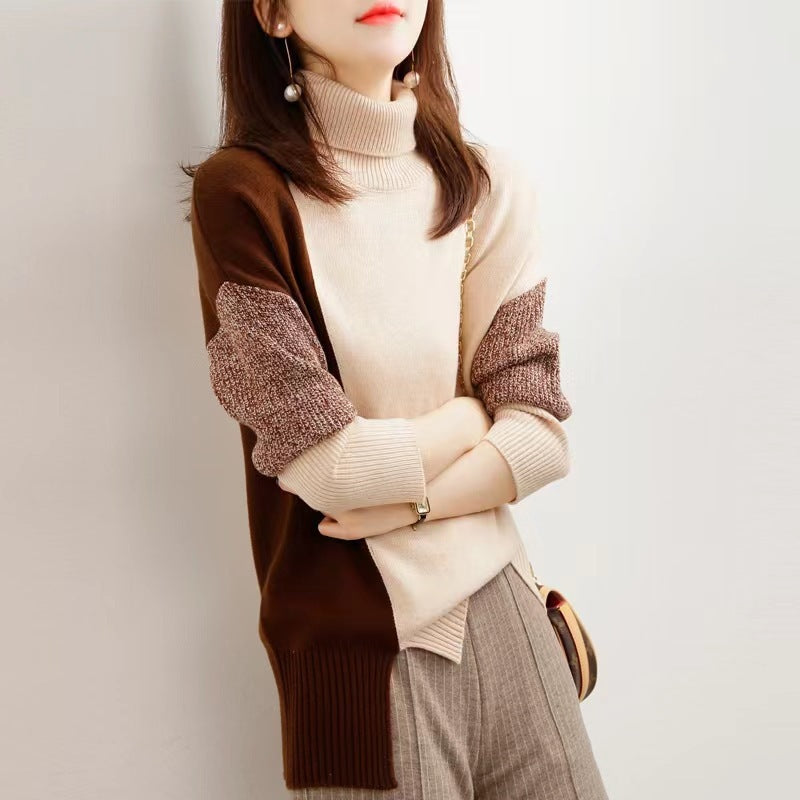 Turtleneck in einer kontrastierenden Farbe