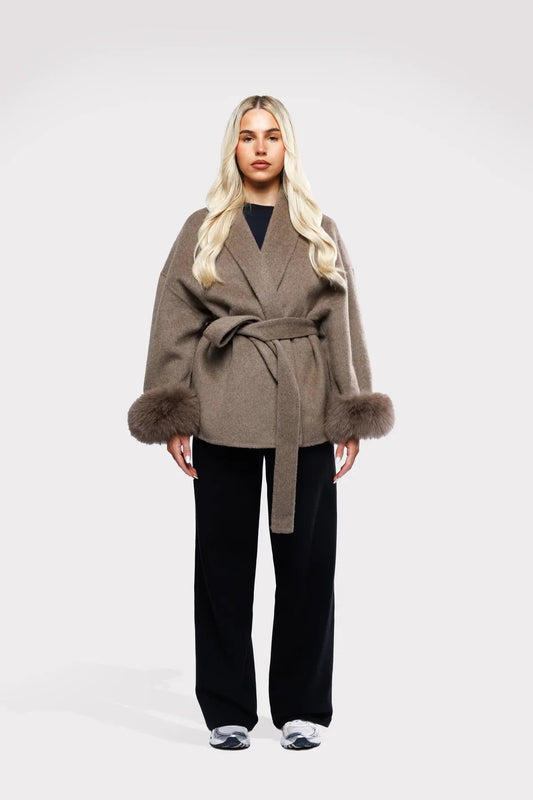 WW | Damen Wickelmantel mit luxus Kunstfell und zeitlosem Design