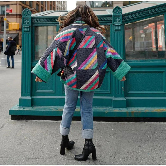 WW | Weinlese Damenjacke mit Modernem Design und V-Ausschnitt