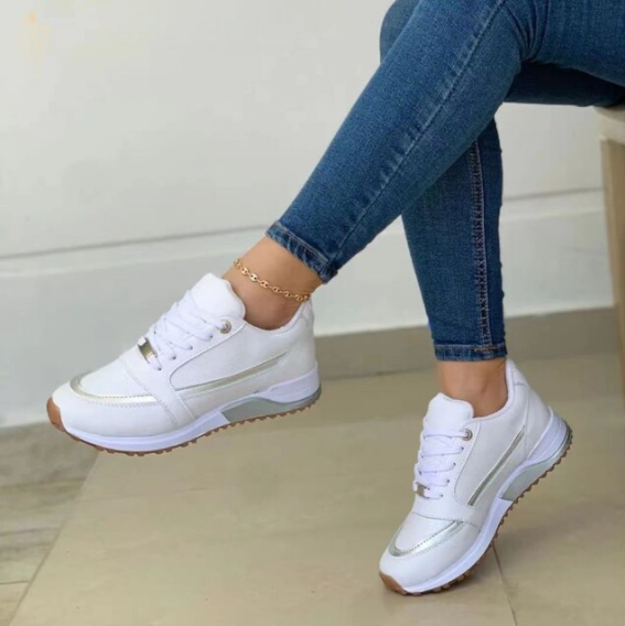 WW | Stilvolle schwarze Sneaker mit metallischen Akzenten für Damen