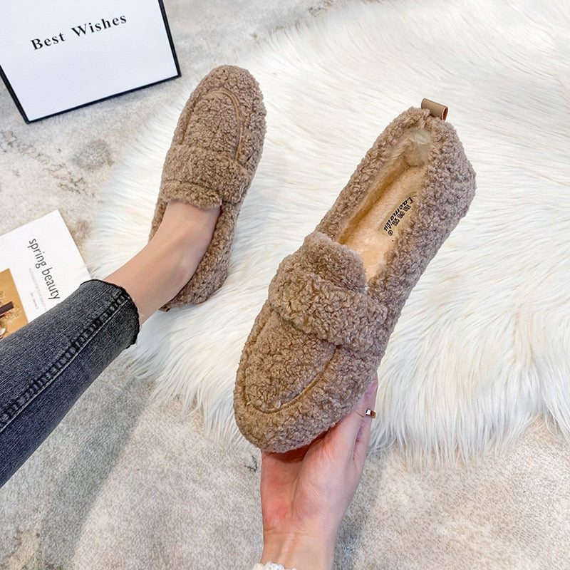 WW - Plush Slipper Shoes