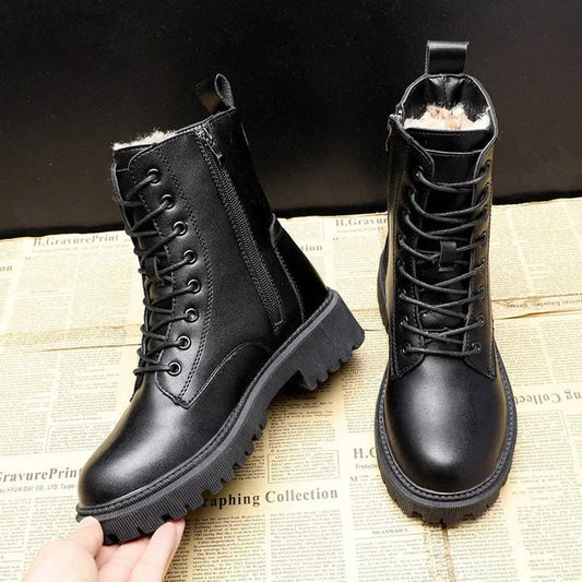 WOLF Delphine – Winterstiefel aus schwarzem Leder