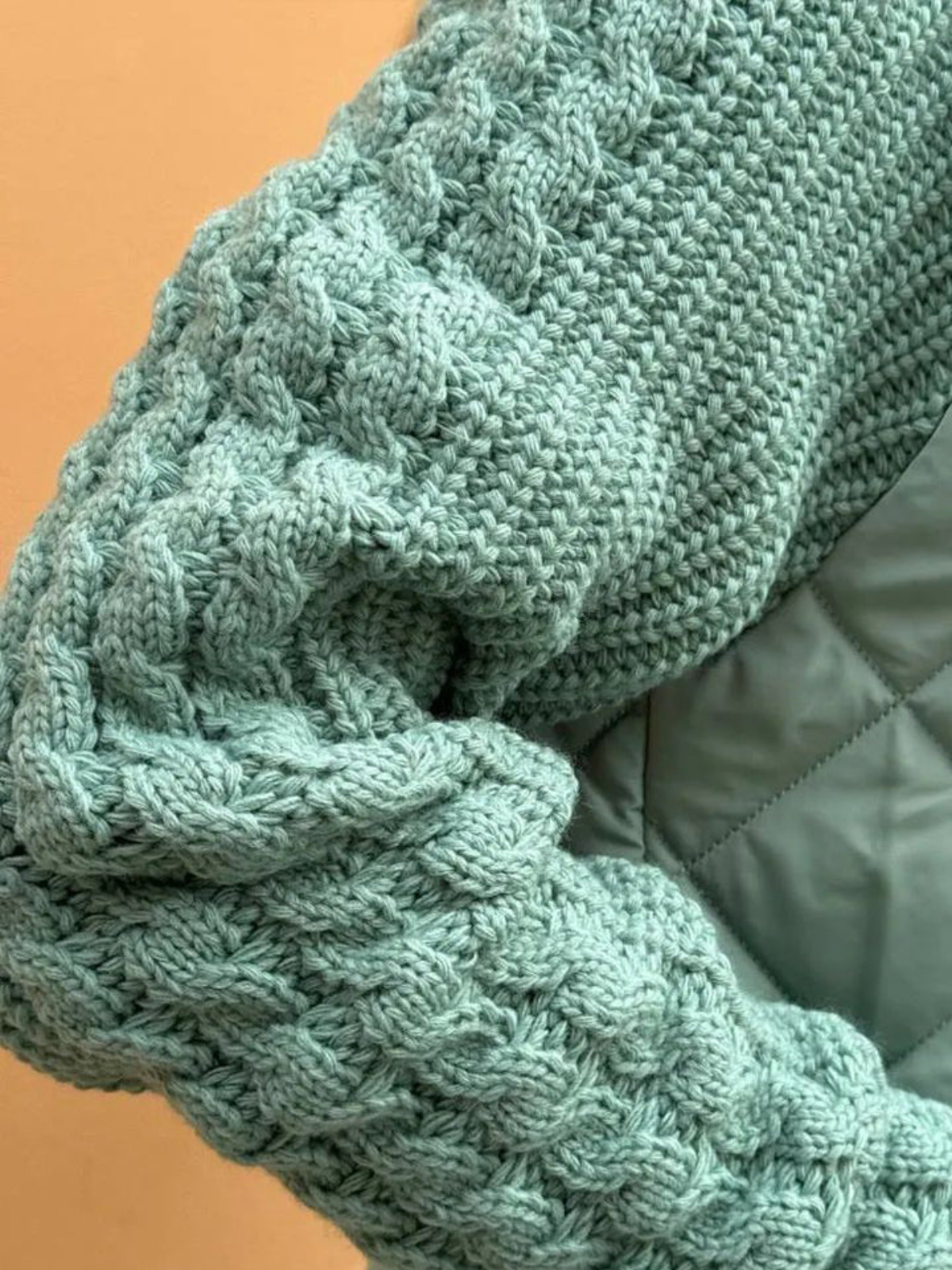 WW | Damen Strick-Winterjacke mit Reißverschluss und gestepptem Vorderteil