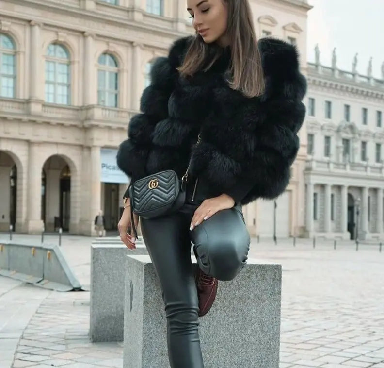 WW | Hochwertige Kunstfell Jacke Edles Design für Eleganz und Komfort