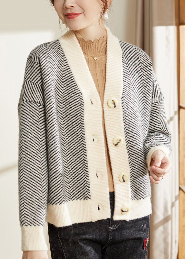 WW | Striped V-neck Button Patchwork Knit Coats
