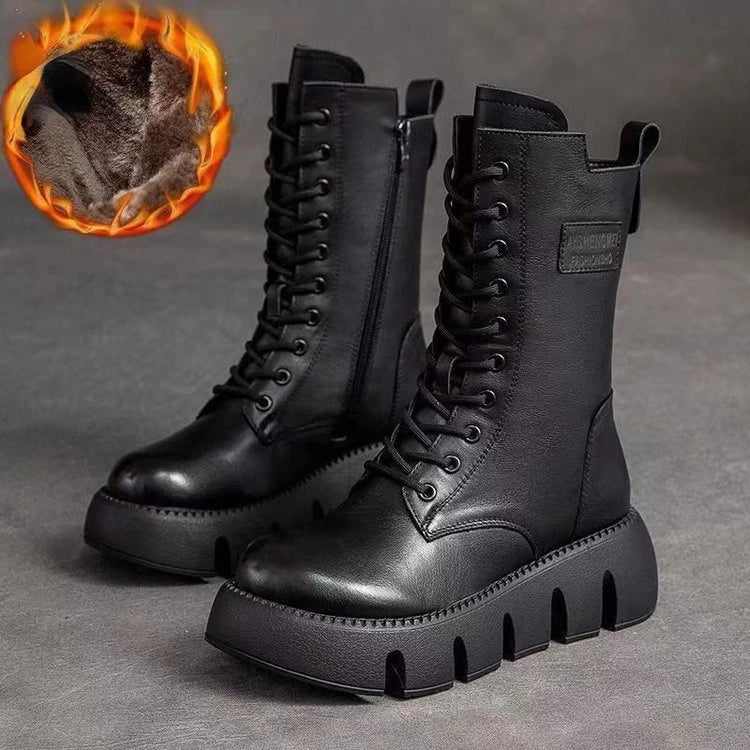 W&W – Stylish Boots with a High Sole