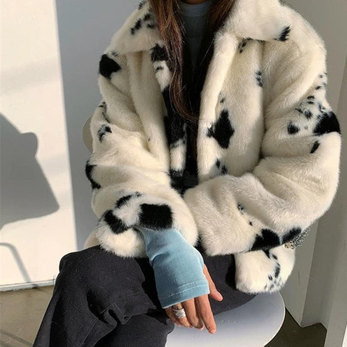 WW | Damen Luxuriöse Pelzjacke mit Elegantem Schnitt