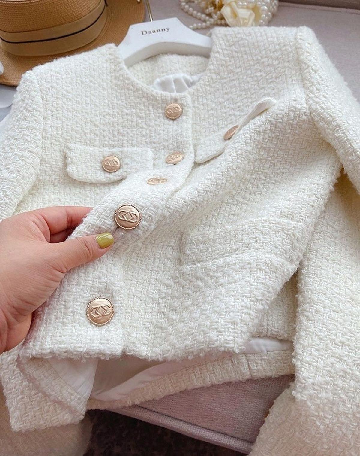 WW | Damen Tweed Jacke mit Rundhalsausschnitt und Knopf Leiste
