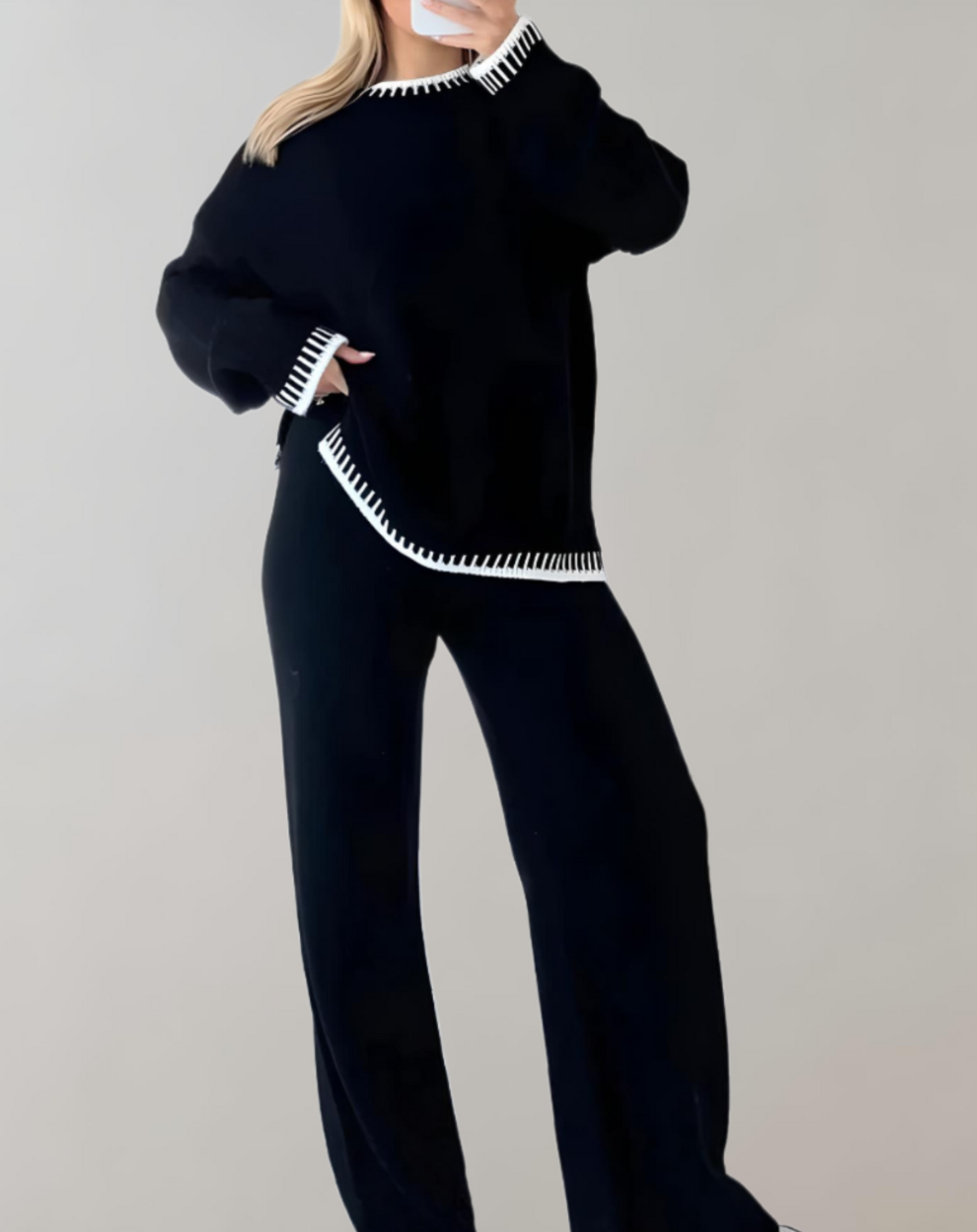 WW | Zweiteiliges Set mit gestricktem Oberteil und weiter Hose