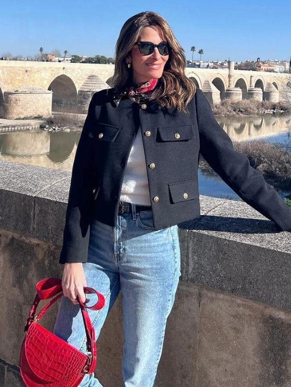 WW | Trendy Buttoned Short Blazer