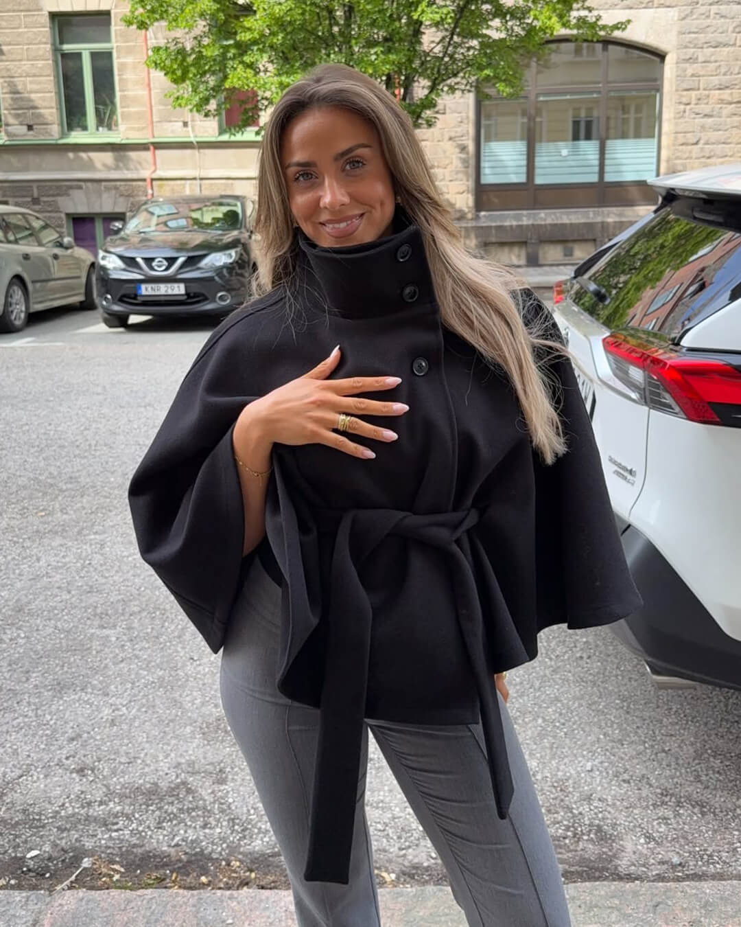 WW | Elegant Cape Jacket with High Collar
