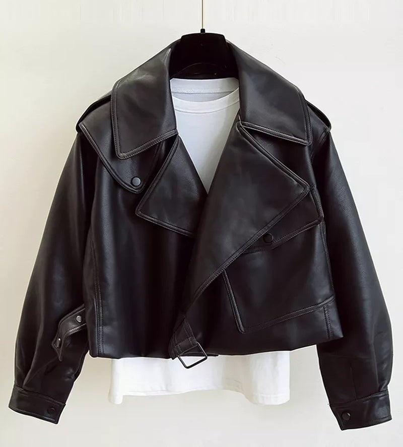 WW | Short Women's Jacket A casual leather jacket for women