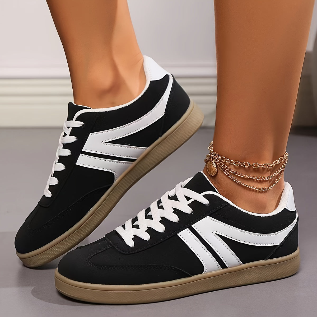 WW | Comfortable Women's Sneakers in Solid Colors
