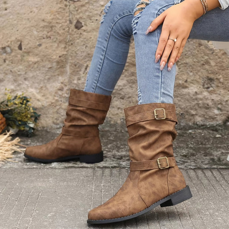 WW | Lederstiefel mit Schnallendetail