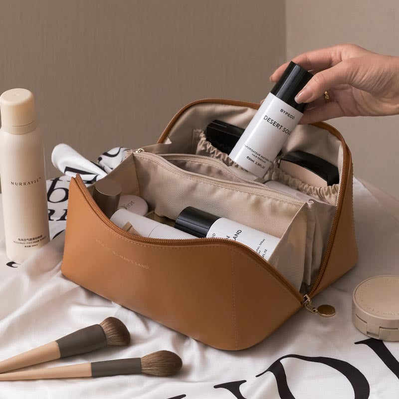 WW-Up Leather Bag