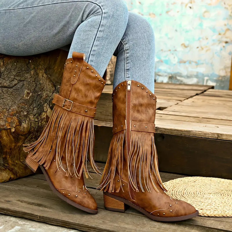 WW | Robust Cowboy Boots With Chunky Heels