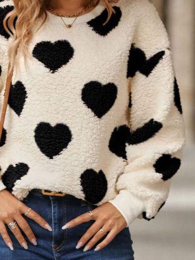 WW | Cozy knit sweater with heart pattern for winter elegance