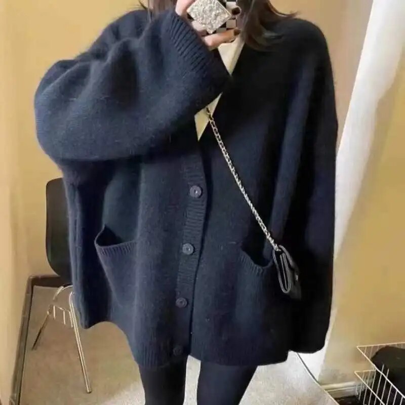 WW | Elegant cardigan with button placket