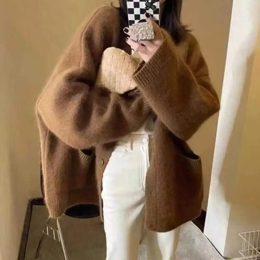 WW | Elegant cardigan with button placket