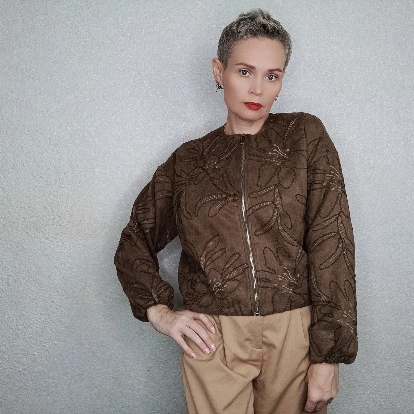 WW | Bomber jacket with suede texture and embroidery