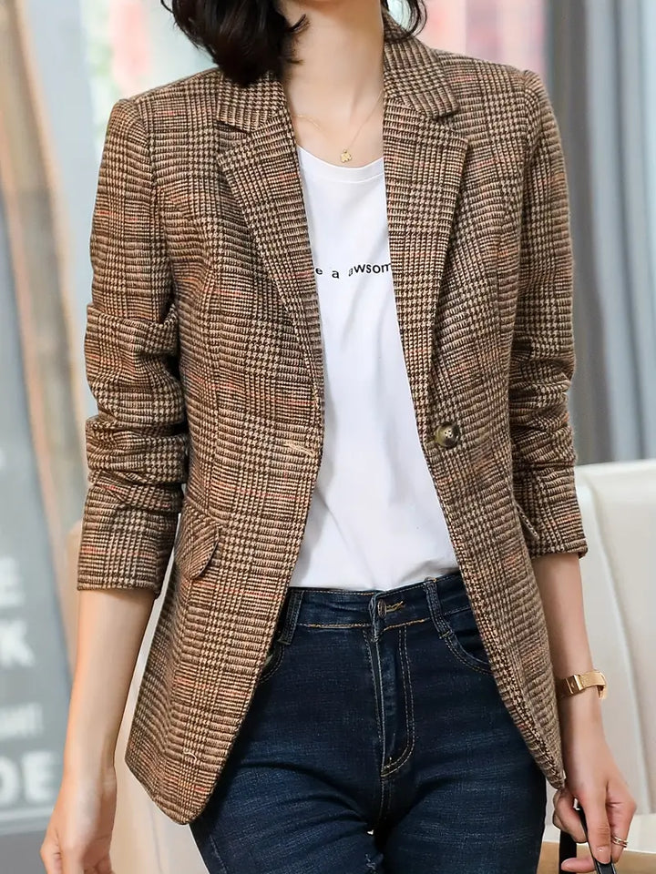 WW | Checked Blazer With Lapels And A Button