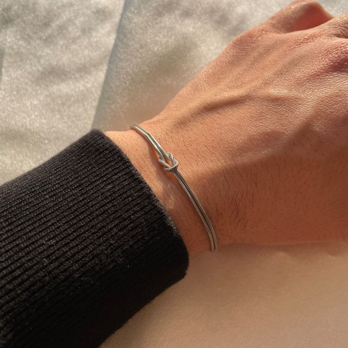 WW | Elegantes Liebesknoten Armband Für Damen