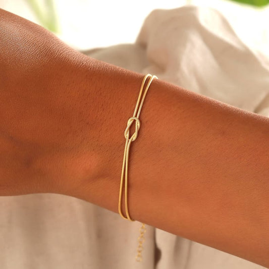 WW | Elegant Love Knot Bracelet For Women