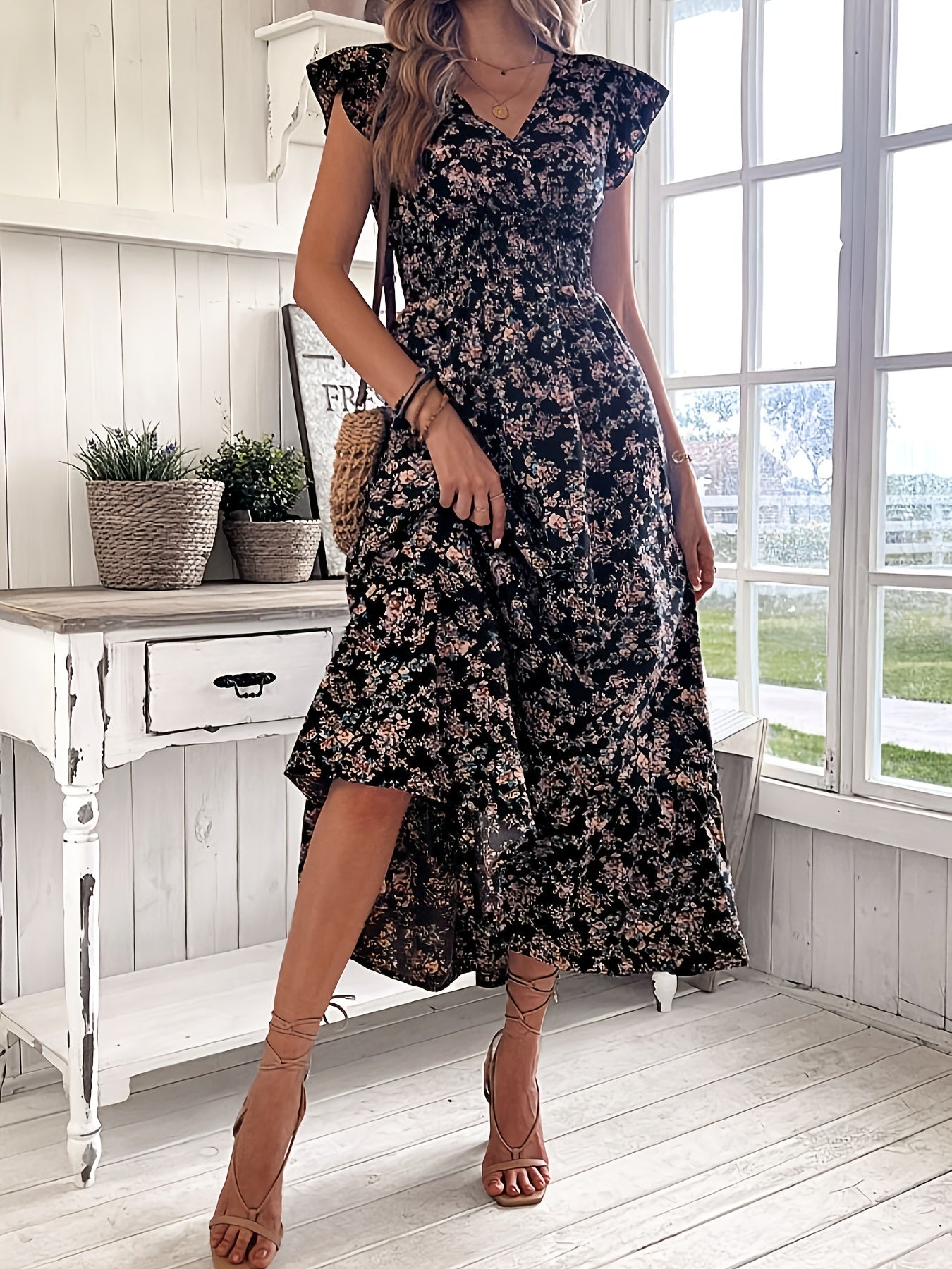 Jessa - Floral print dress with waist belt