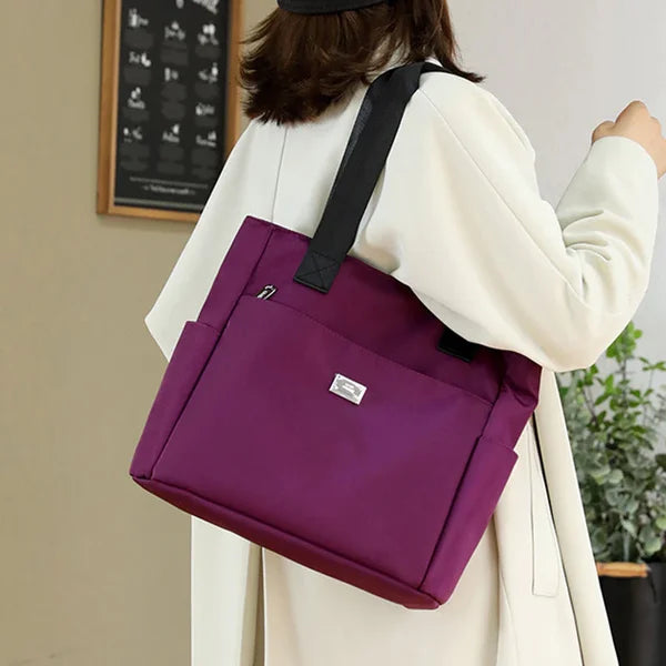 Lightweight and waterproof shoulder bag