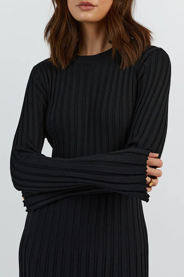 Elodie | Crew Neck Knit Midi Dress