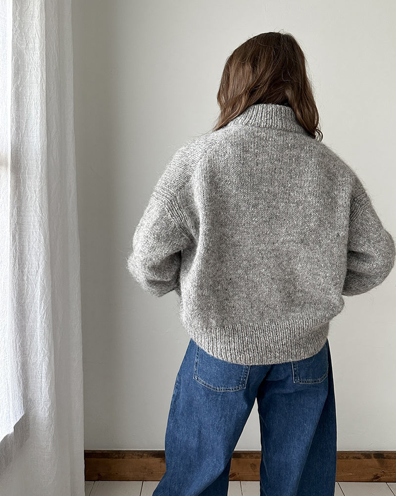 WW | Graue Strickjacke mit Knöpfen