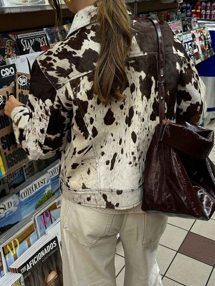 WW | Jacket with cow print, lapel collar and stylish snap fasteners