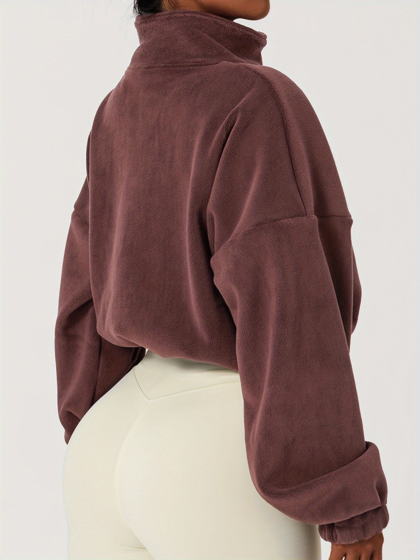 WW | Short jacket in khaki fleece for a casual look